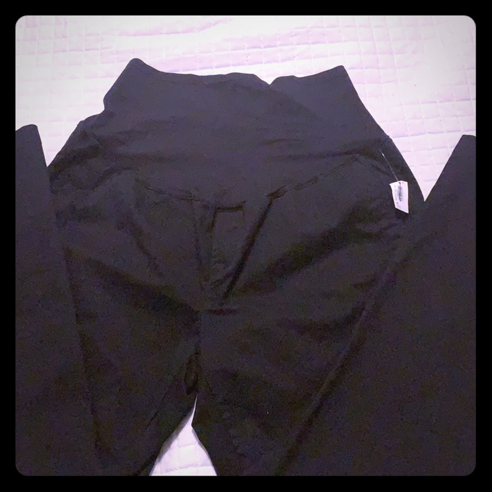 🤰🏽🤰🏾NWT OLD NAVY MATERNITY CHINOS🤰🏾🤰🏼